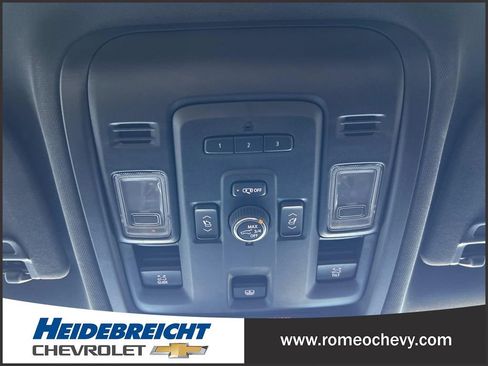 Used 2023 GMC Yukon SLT w/ SLT Premium Package AWD/4WD image 26