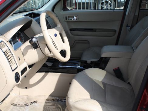 Used 2008 Ford Escape Limited AWD/4WD image 6