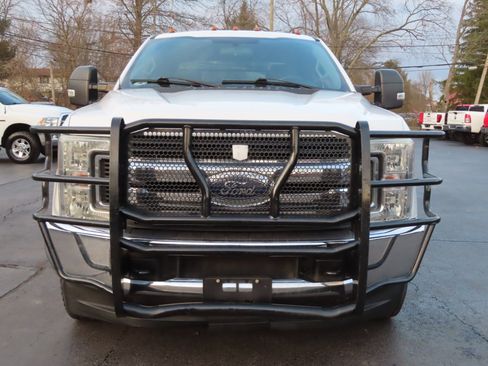 Used 2017 Ford F350 XL w/ STX Appearance Package image 9