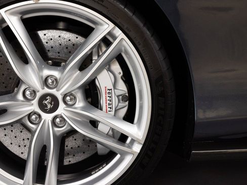 Certified 2021 Ferrari Roma RWD image 12