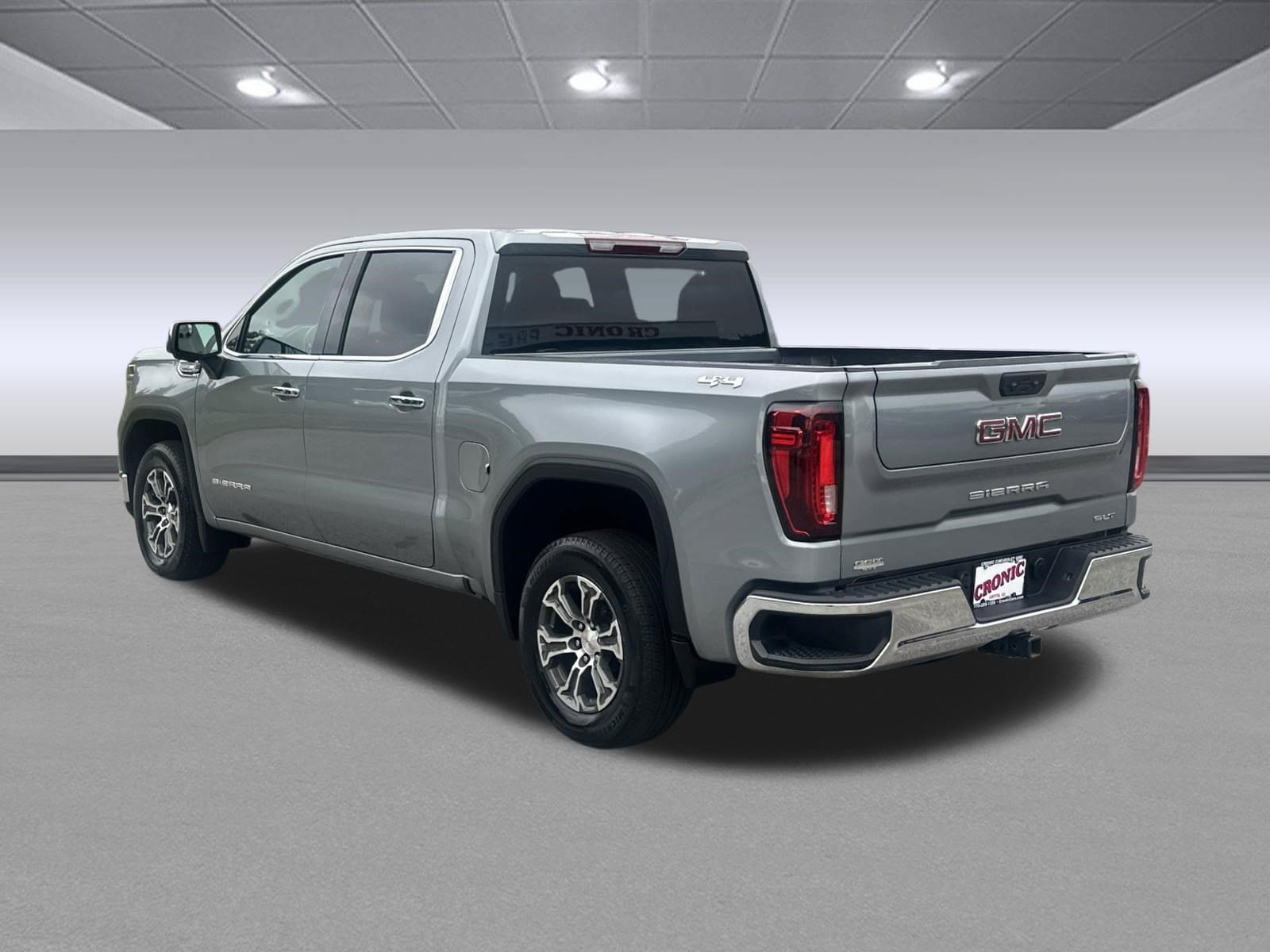 Used 2025 GMC Sierra 1500 SLT AWD/4WD image 5