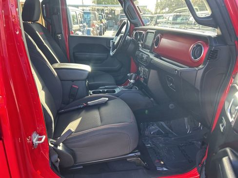 Used 2022 Jeep Gladiator Rubicon w/ LED Lighting Group image 23