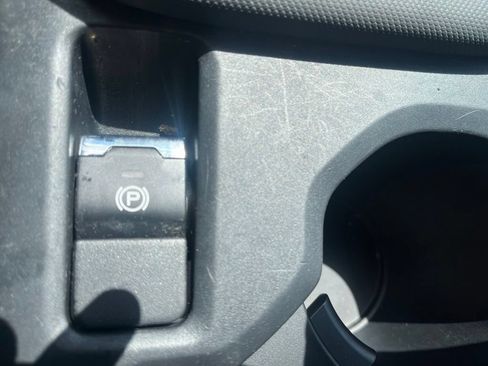 Used 2025 Subaru Forester Sport AWD/4WD image 21