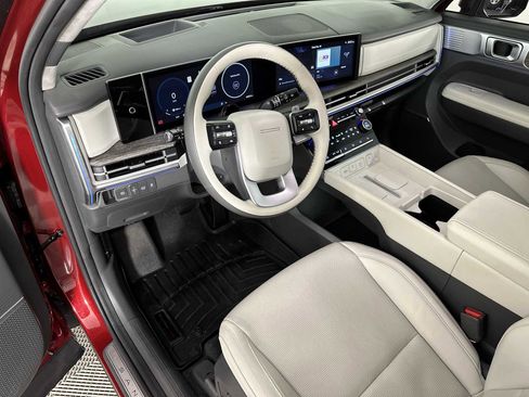 Used 2024 Hyundai Santa Fe Calligraphy image 10