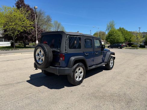 Used 2010 Jeep Wrangler Unlimited Sport AWD/4WD image 7