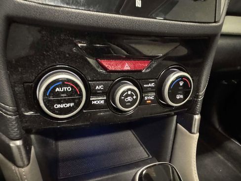 Used 2022 Subaru Forester Limited image 27