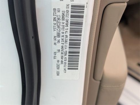 Used 2015 Jeep Grand Cherokee Overland image 17