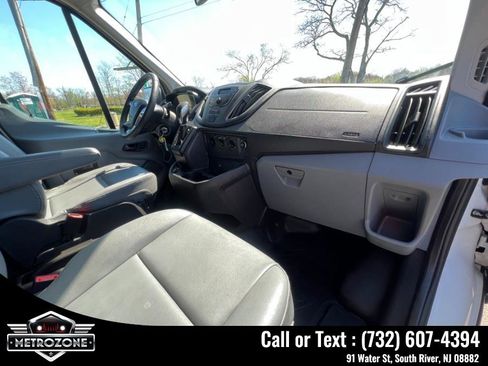 Used 2019 Ford Transit 250 148 High Roof image 26