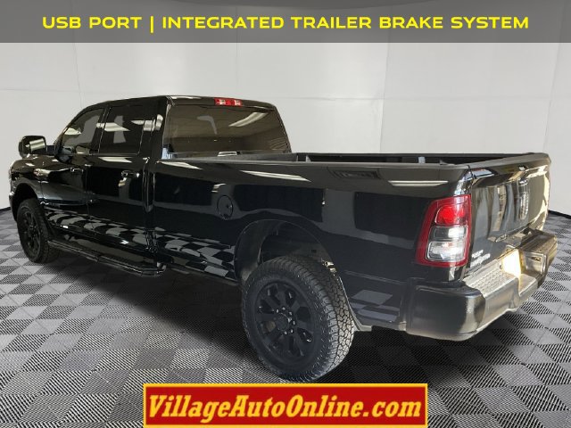 Used 2022 RAM 2500 Lone Star w/ Night Edition AWD/4WD image 2