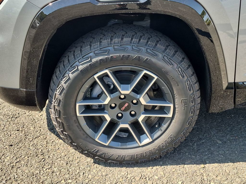 New 2027 GMC Terrain AT4 w/ Convenience Package III AWD/4WD image 30