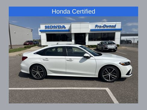 Certified 2024 Honda Civic Touring image 1
