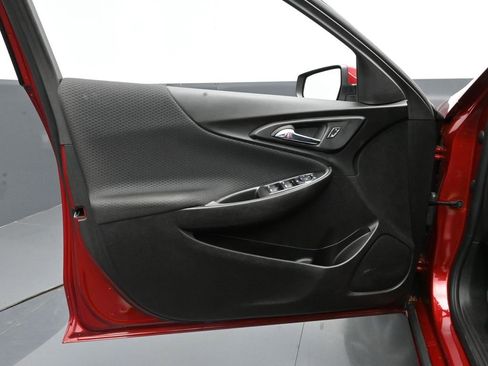 Used 2023 Chevrolet Malibu RS image 30