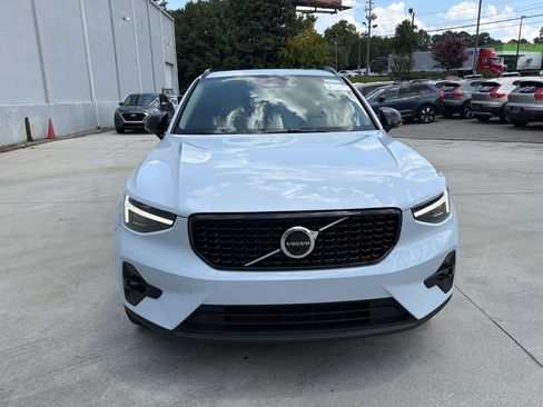 Used 2026 Volvo XC40 B5 Plus w/ Protection Package Premier AWD/4WD image 6