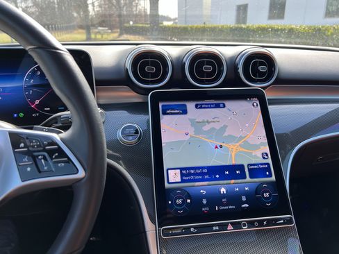 Certified 2025 Mercedes-Benz C 300 Sedan image 31