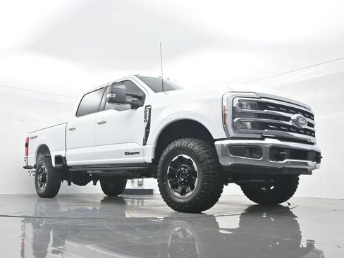 New 2026 Ford F250 Lariat w/ Tremor Off-Road Package AWD/4WD image 35