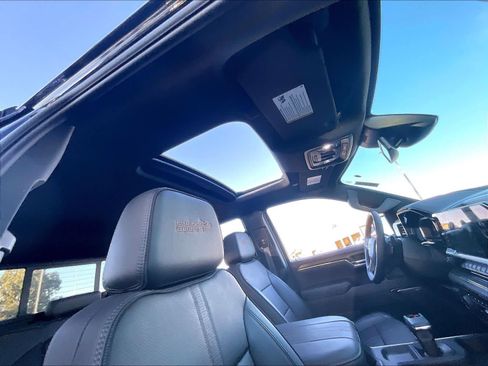 Used 2024 Chevrolet Silverado 1500 High Country w/ Midnight Edition image 24