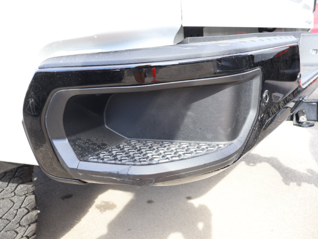 Used 2024 GMC Sierra 2500 AT4X AWD/4WD image 15