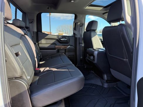 Used 2020 Chevrolet Silverado 1500 LT Trail Boss image 15