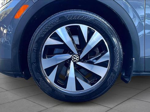 Used 2023 Volkswagen ID.4 Pro image 10