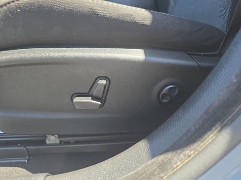 Used 2021 Dodge Charger SXT RWD image 16