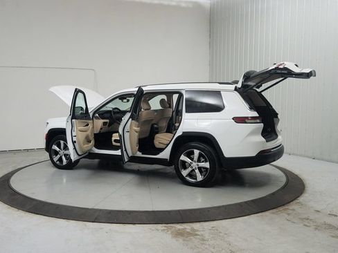 Used 2021 Jeep Grand Cherokee L Limited AWD/4WD image 14