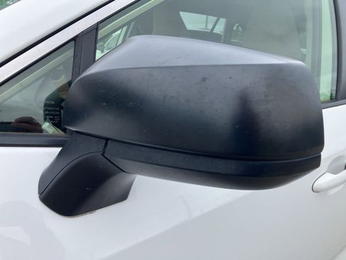 Used 2020 Toyota RAV4 LE AWD/4WD image 13