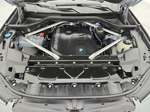 Used 2024 BMW X5 xDrive40i w/ M Sport Package image 17