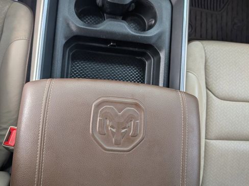 Used 2021 RAM 1500 Laramie AWD/4WD image 23