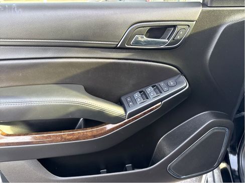 Used 2019 Chevrolet Tahoe LS image 12