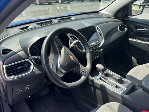 Used 2024 Chevrolet Equinox LT FWD image 7