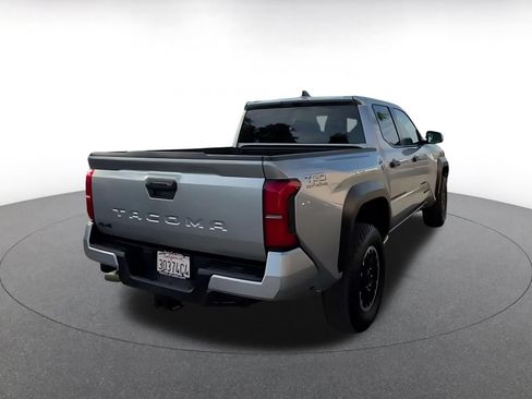 Used 2025 Toyota Tacoma SR AWD/4WD image 15