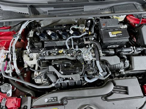 Used 2025 Toyota Corolla LE image 31