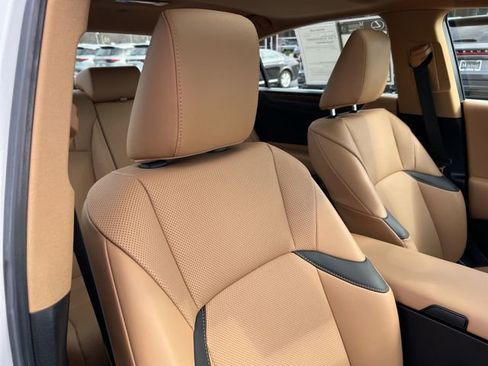 Certified 2025 Lexus ES 350 350 w/ Premium Package image 23