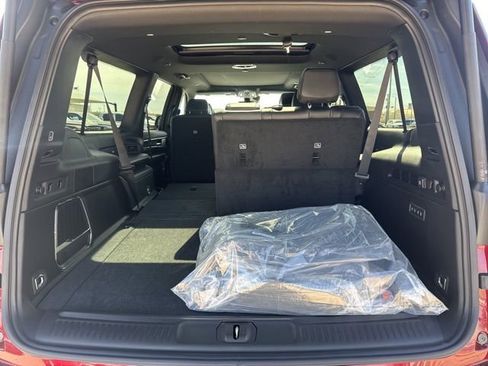 New 2026 Jeep Grand Wagoneer L Limited AWD/4WD image 7