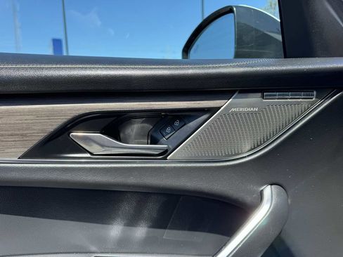 Used 2021 Jaguar F-PACE S AWD/4WD image 27