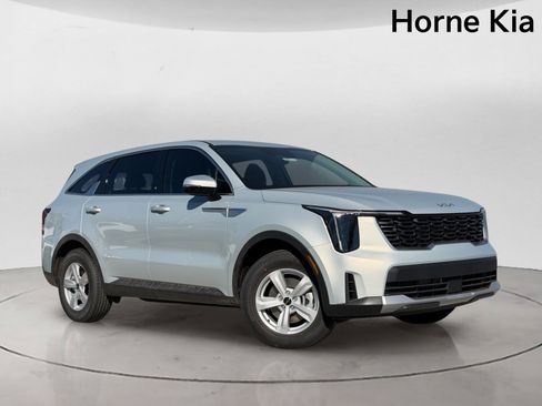 New 2026 Kia Sorento LX FWD image 2