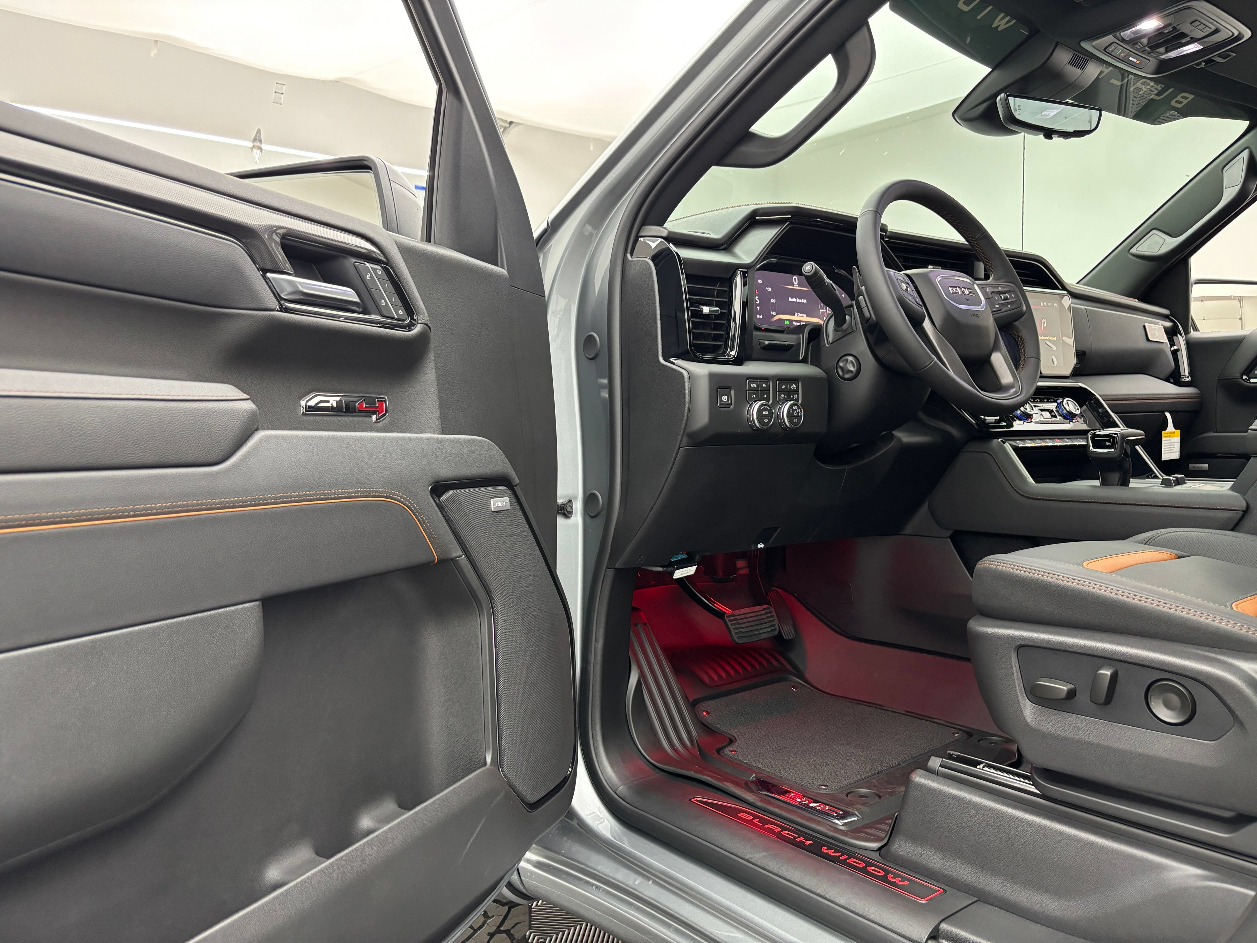 New 2026 GMC Sierra 1500 AT4 w/ AT4 Premium Package AWD/4WD image 17