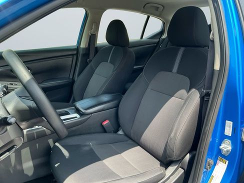 Used 2024 Nissan Sentra SV FWD image 10