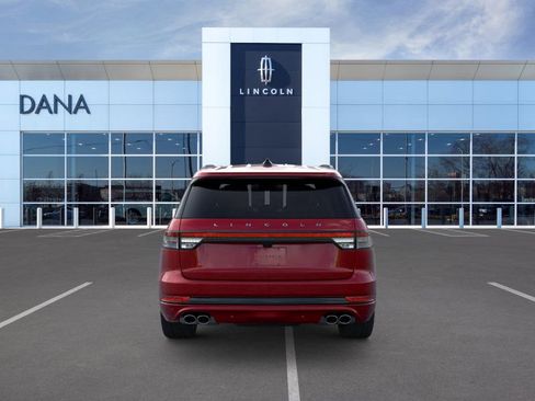 New 2026 Lincoln Aviator Reserve w/ Jet Appearance Package image 5