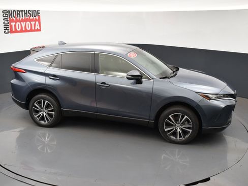 Used 2021 Toyota Venza LE image 21