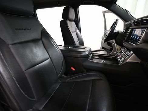 Used 2021 GMC Yukon XL Denali AWD/4WD image 31