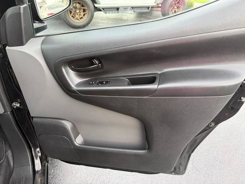 Used 2021 Nissan NV200 SV w/ Sliding Door Glass Package FWD image 24