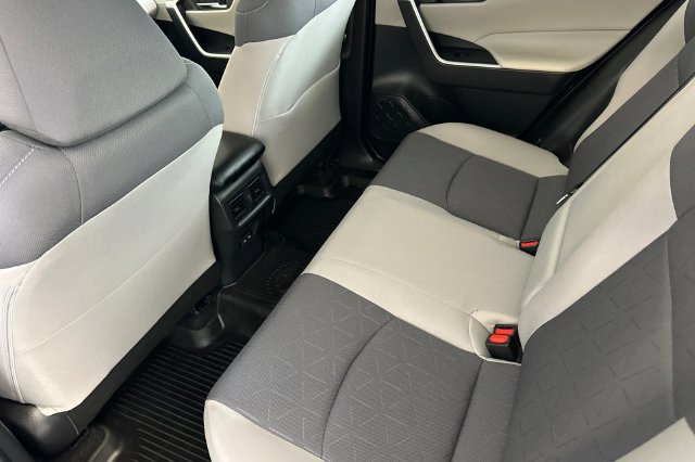 Certified 2024 Toyota RAV4 XLE AWD/4WD image 16