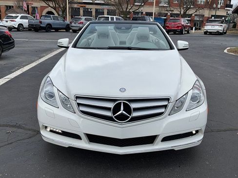Used 2011 Mercedes-Benz E 350 Cabriolet image 2