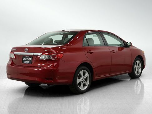 Used 2013 Toyota Corolla LE image 5