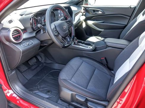 New 2026 Chevrolet Trax RS FWD image 12