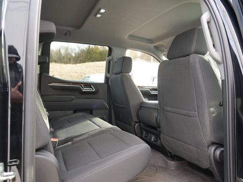 Used 2022 Chevrolet Silverado 1500 RST AWD/4WD image 26