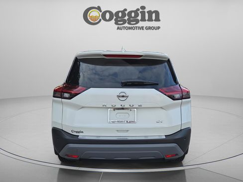 Used 2021 Nissan Rogue SV image 4