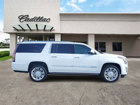 Used 2019 Cadillac Escalade ESV Platinum image 6