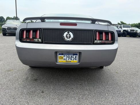 Used 2006 Ford Mustang Coupe RWD image 11